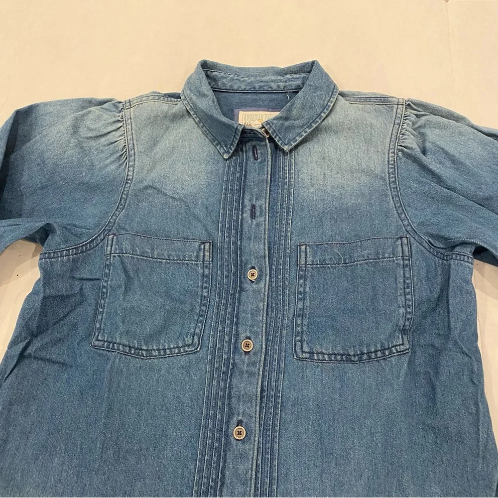 American Eagle Outfitters NWT chambray denim blouse button up pleats size S